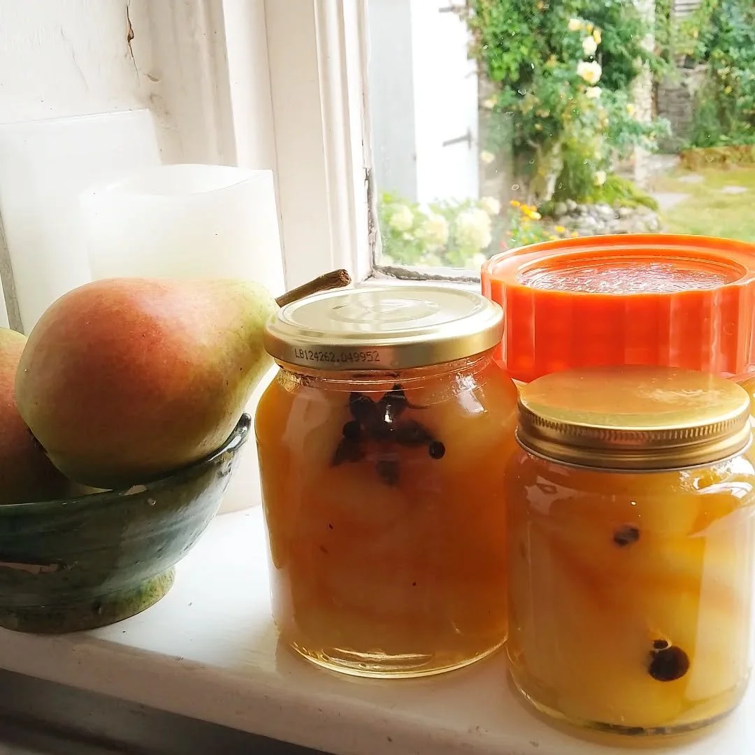 Pickled pears using some of the amazing pear crop from mum's garden.... delicious with cold meats and cheeses in the autumn I think! #silvercottagebraunton #homemade #homegrown #pickles