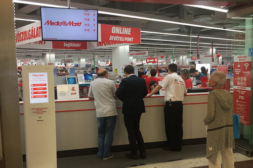 Complete conveying and packaging solution at MediaMarkt Hungary 