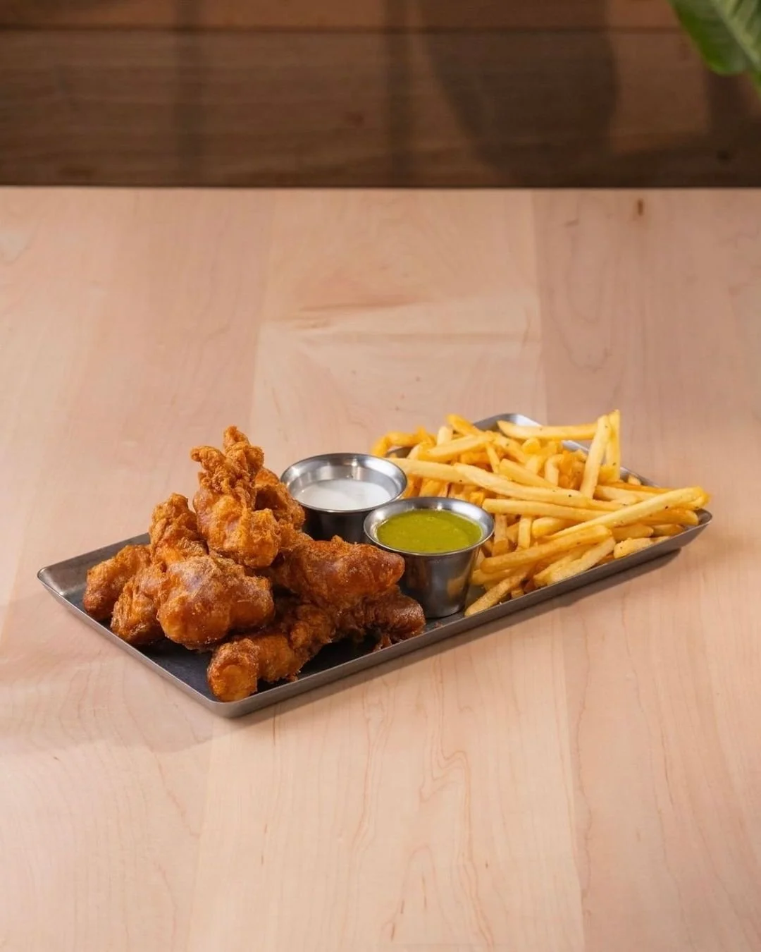 Crispy, golden Drunken Chicken paired with a refreshing Strawberry Margarita 🍓🍹 &mdash; the duo your lunch (or happy hour) has been waiting for. Join us at Fate Brewing and make today taste like the weekend! 🍻

Fate Brewing Company 🔥

Sun - Thurs