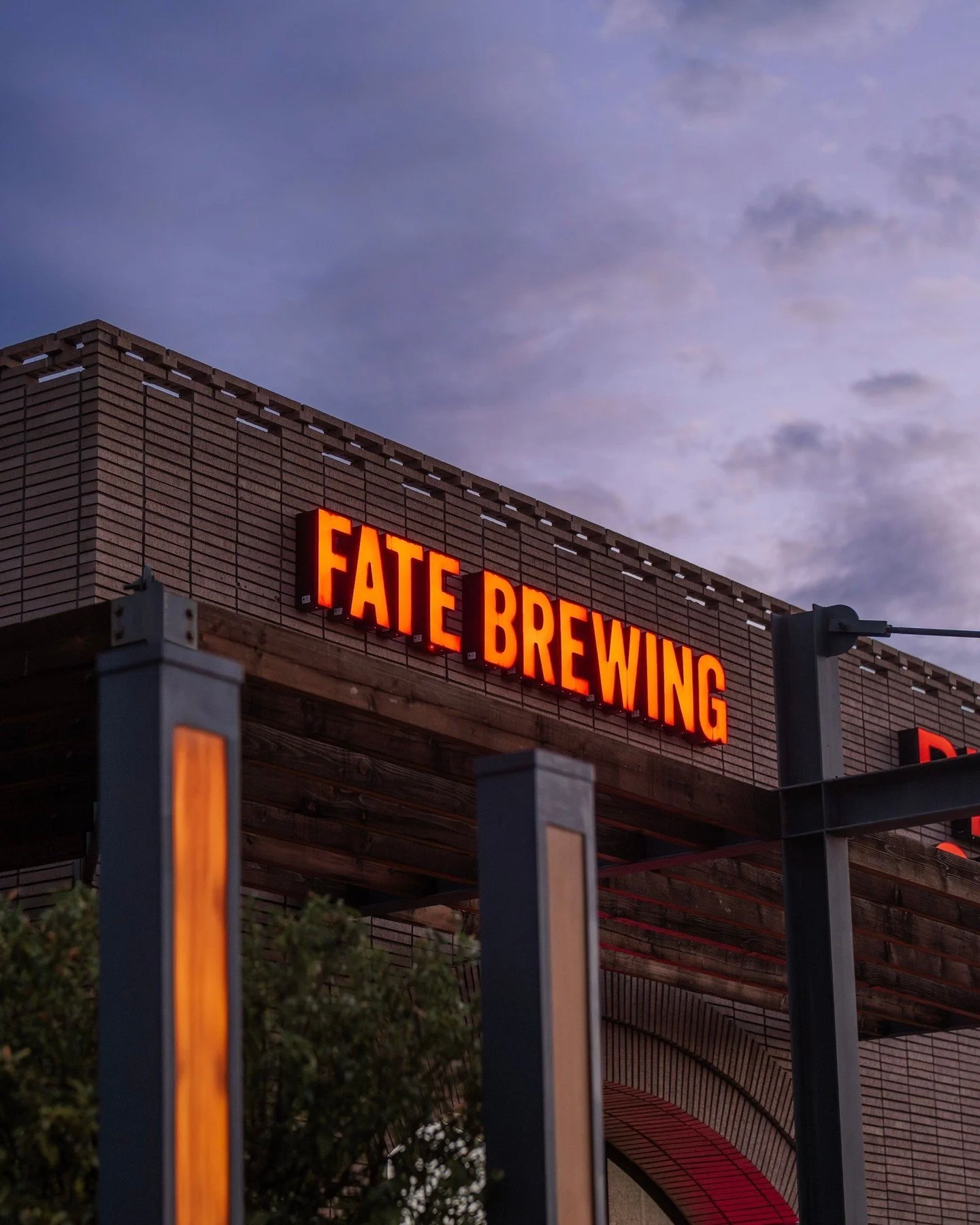 Cheers to cozy evenings and great company at Fate Brewing Company 🍻✨

Good friends, good vibes, and the perfect brew to match &mdash; that&rsquo;s what we call a perfect night. 🍂

Fate Brewing Company 🌵☀️🍻

Sun - Thurs ➡️ 11:00am - 10:00pm
Fri - 
