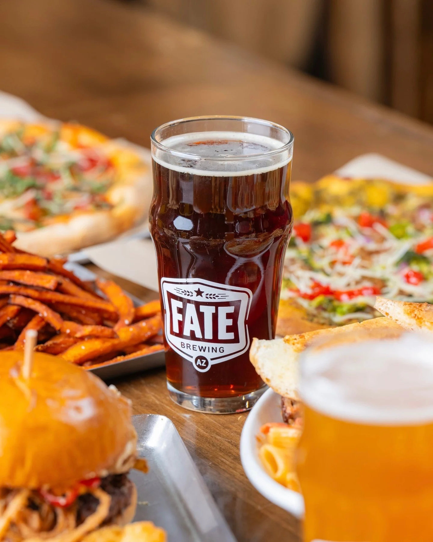 Dinner is served&hellip;🍺

Sun - Thurs ➡️ 11:00am - 10:00pm
Fri - Sat ➡️ 11:00am - 11:00pm

📍4445 N 7th St Phoenix, AZ 85014

📍 1312 N Scottsdale Rd Scottsdale, AZ 85257

📍 201 E Southern Ave
Unit 111 Tempe, AZ 85282

#BreweryLife #NightOutEats #