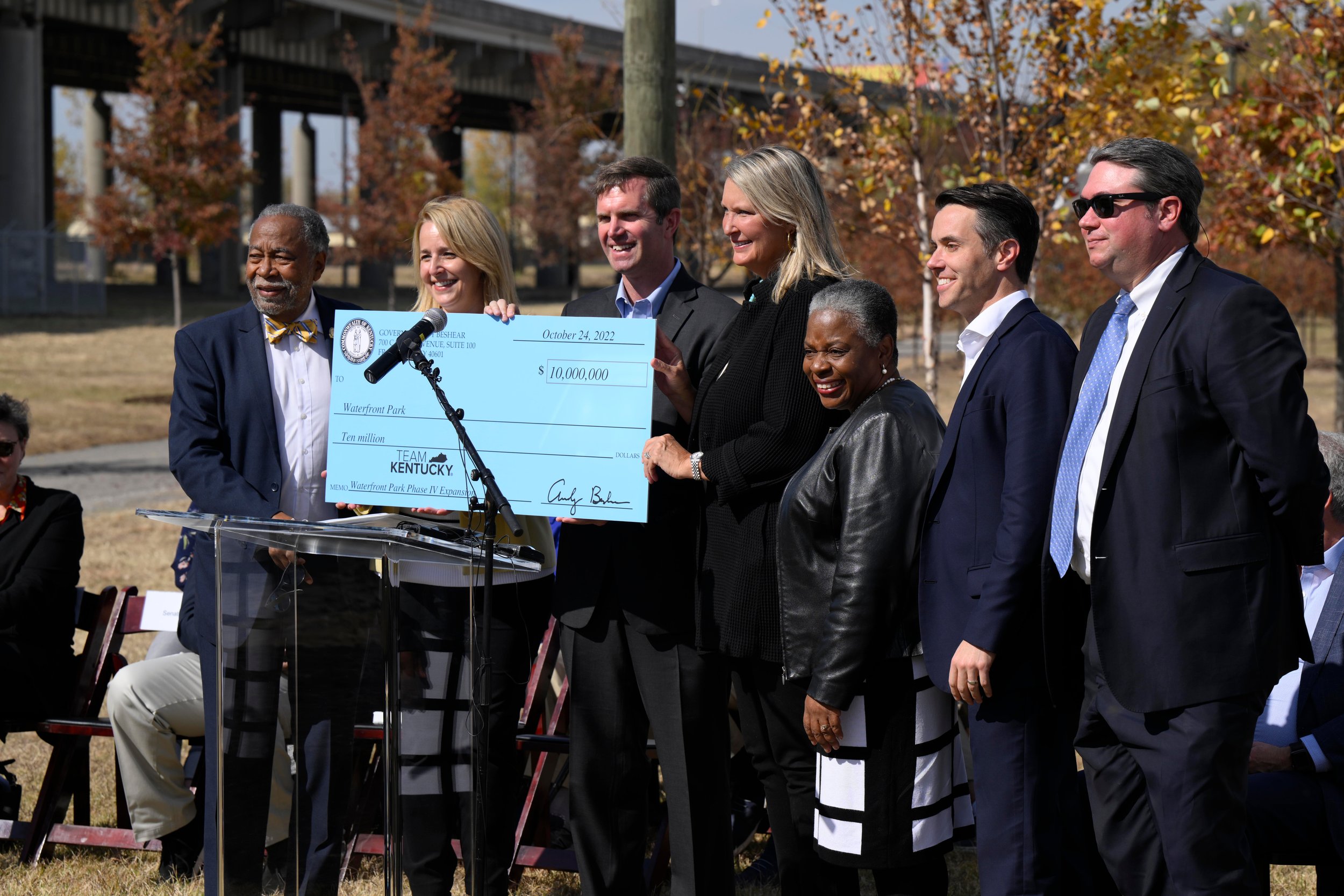 Phase IV of Waterfront Park expansion breaks ground in Louisville