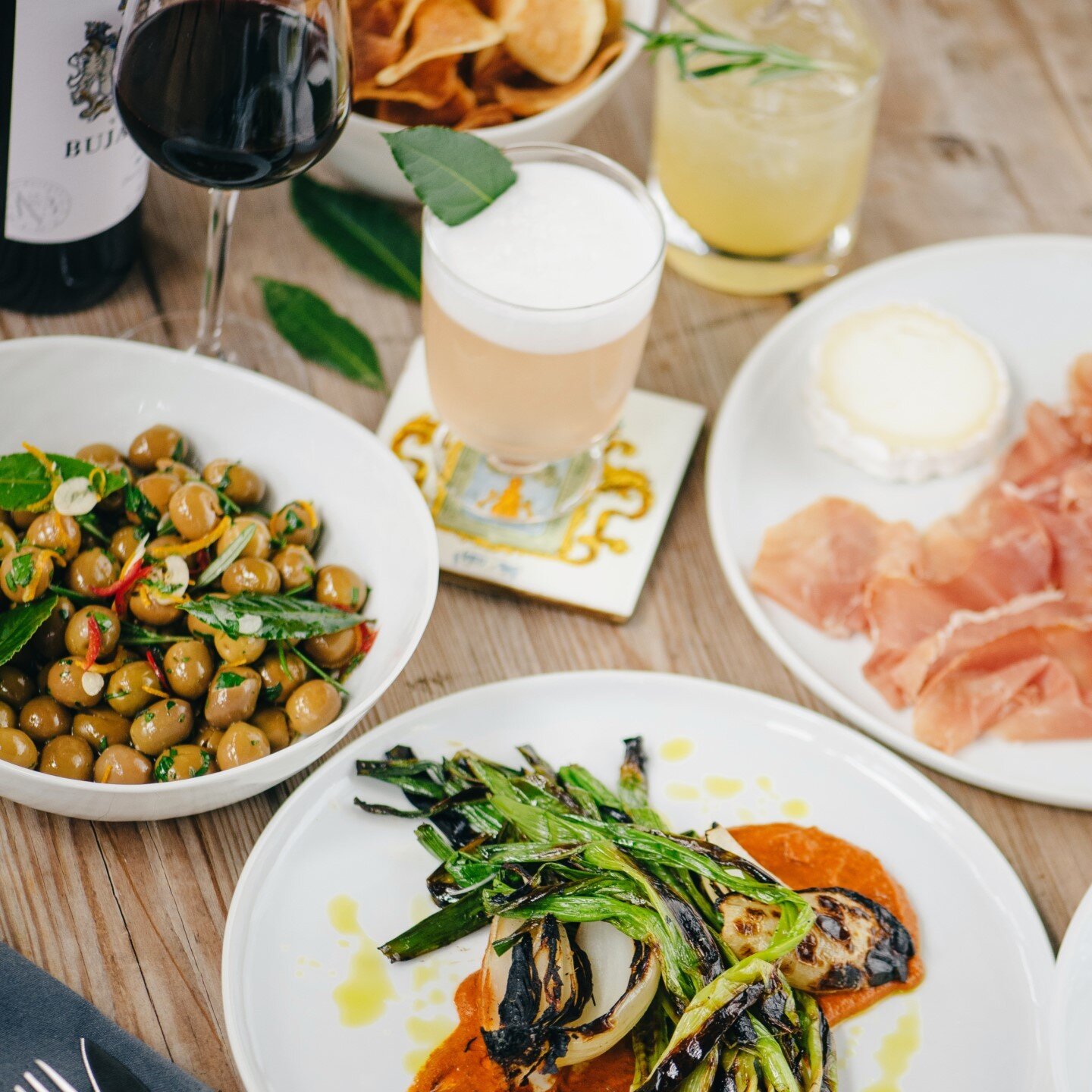Have you dined with us yet? There are so many ways to experience Laurel. From stopping in for a quick cocktail to tasting our entire Tapas menu, there is something for everyone. Explore our full menus via the link in our bio! #laurelonrutledge