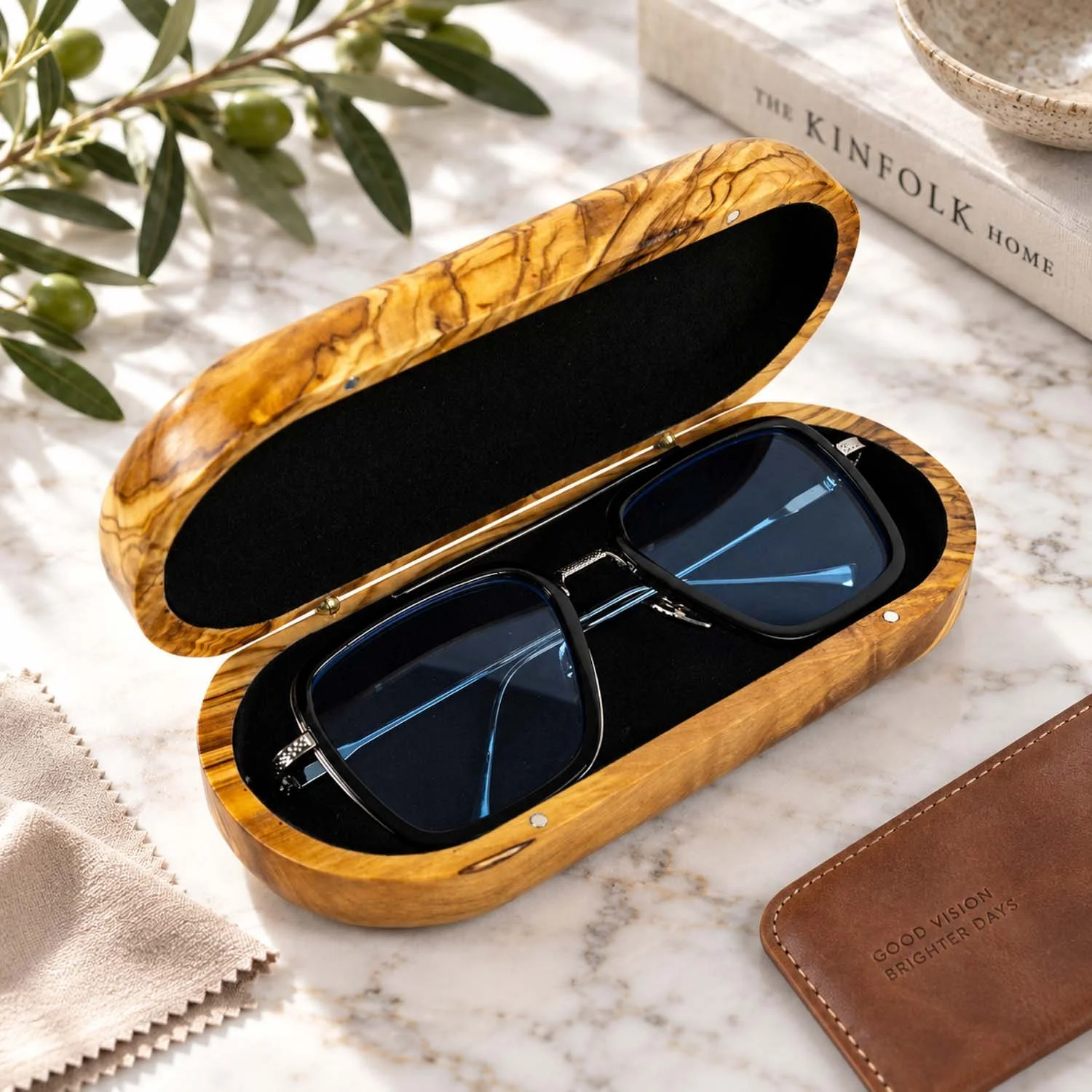 olive-eyeglass-case-open-marble-with-glasses-31.jpg