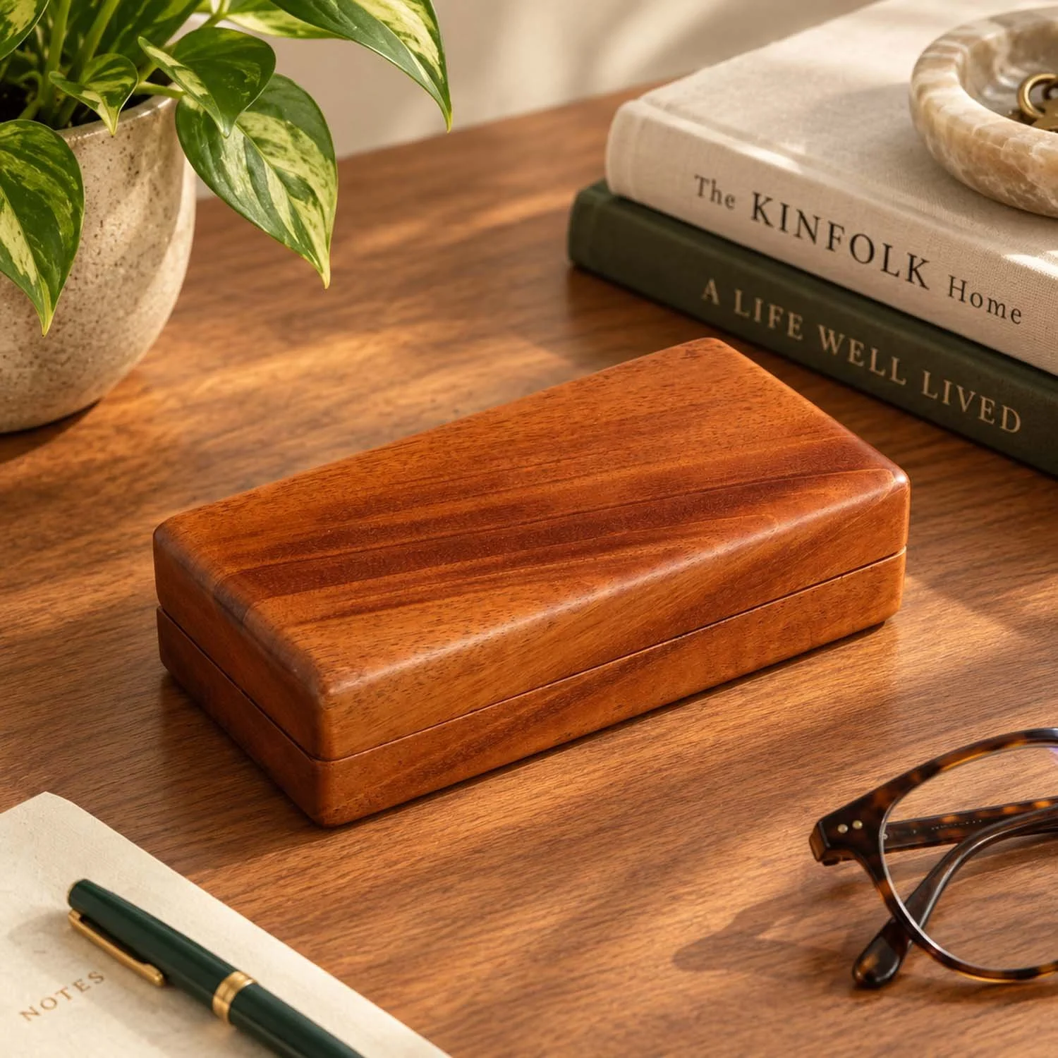 mahogany-eyeglass-case-lifestyle-closed-desk-01.jpg