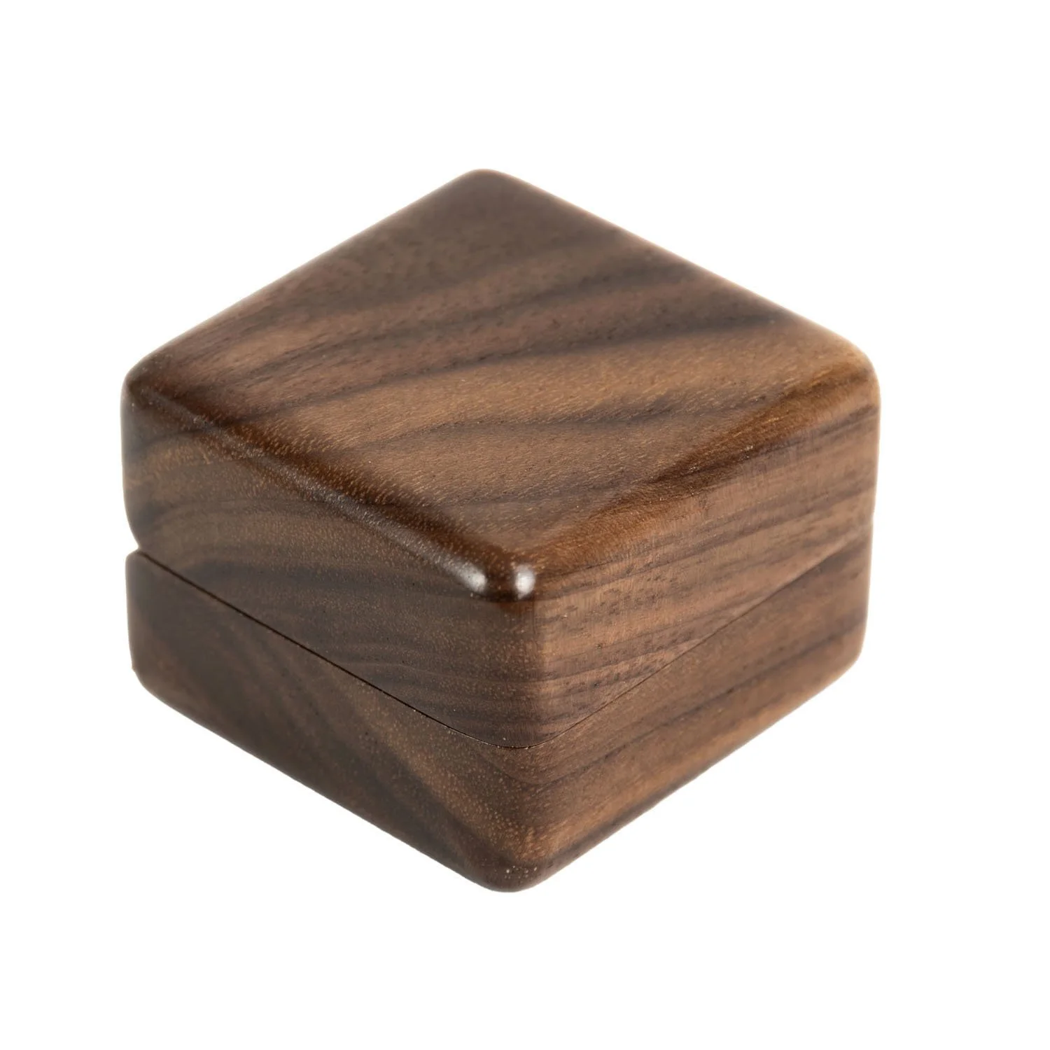 walnut-ring-box-closed-handcrafted-canadian-tweatherheadco..jpg