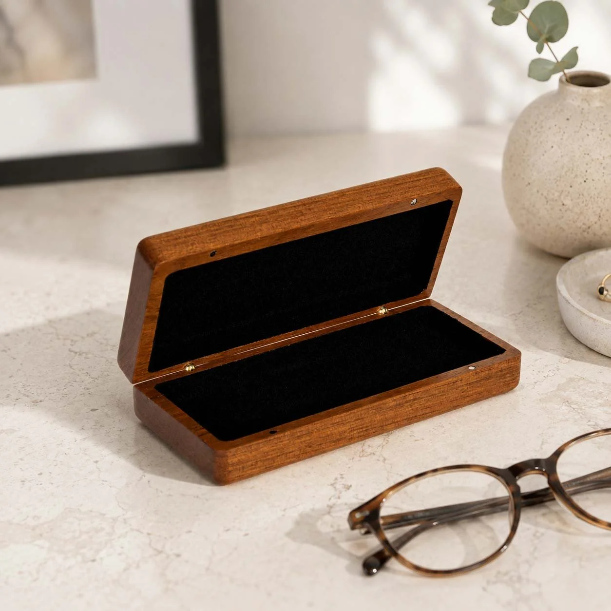 open-jatoba-wood-eyeglass-case-vanity.jpg
