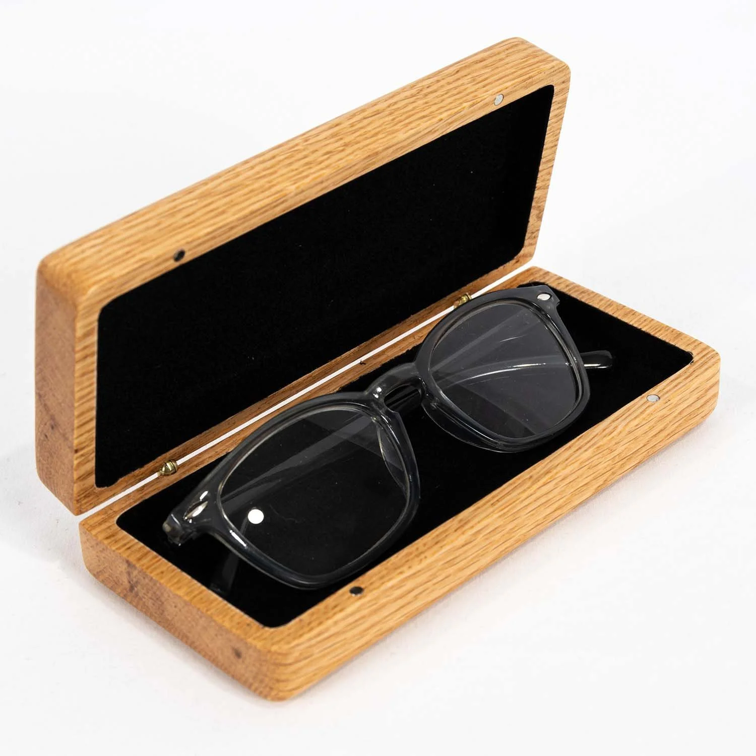 oak-eyeglass-case-with-black-frame-glasses.jpg