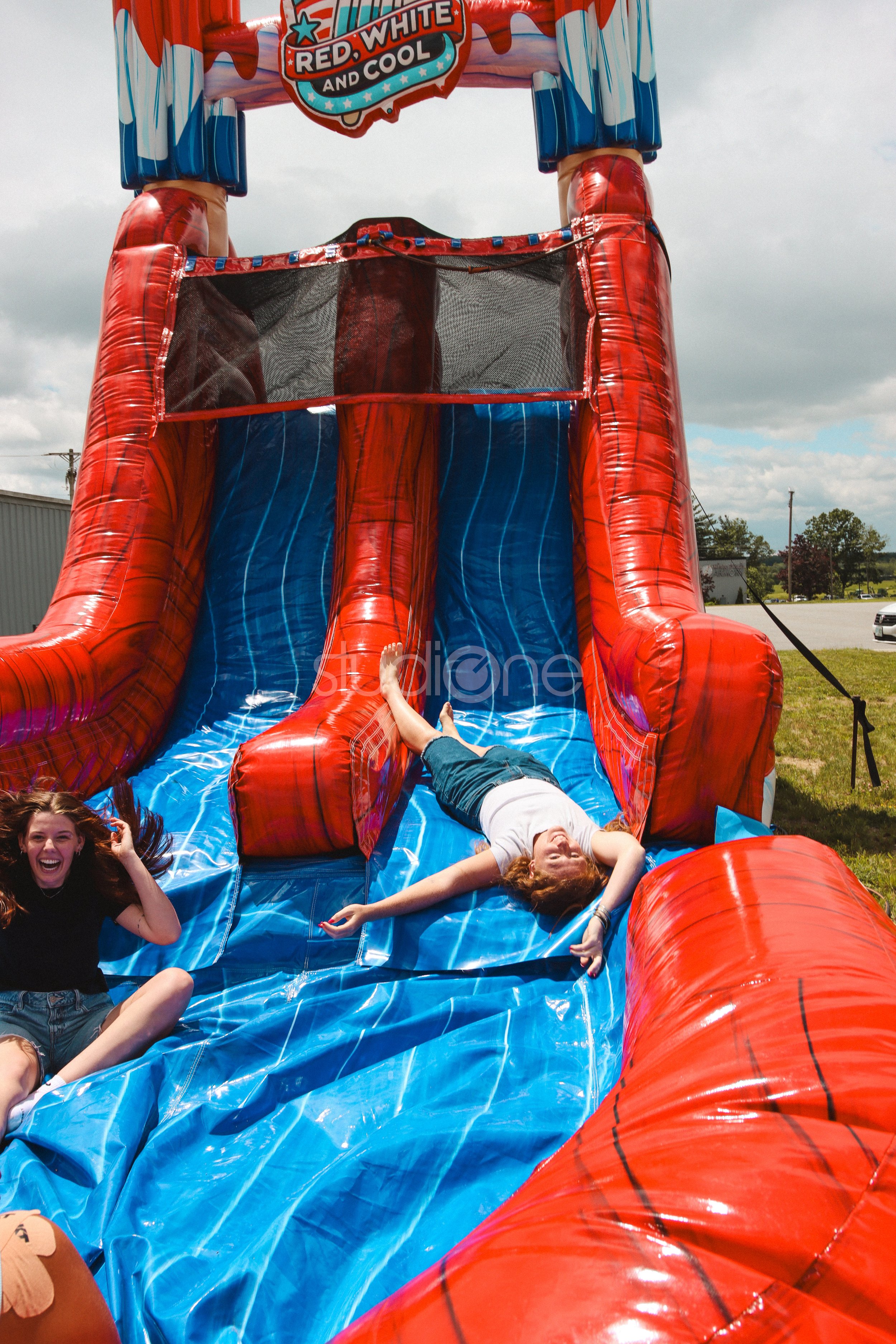 studio-one-parkinglotparty-118.jpg