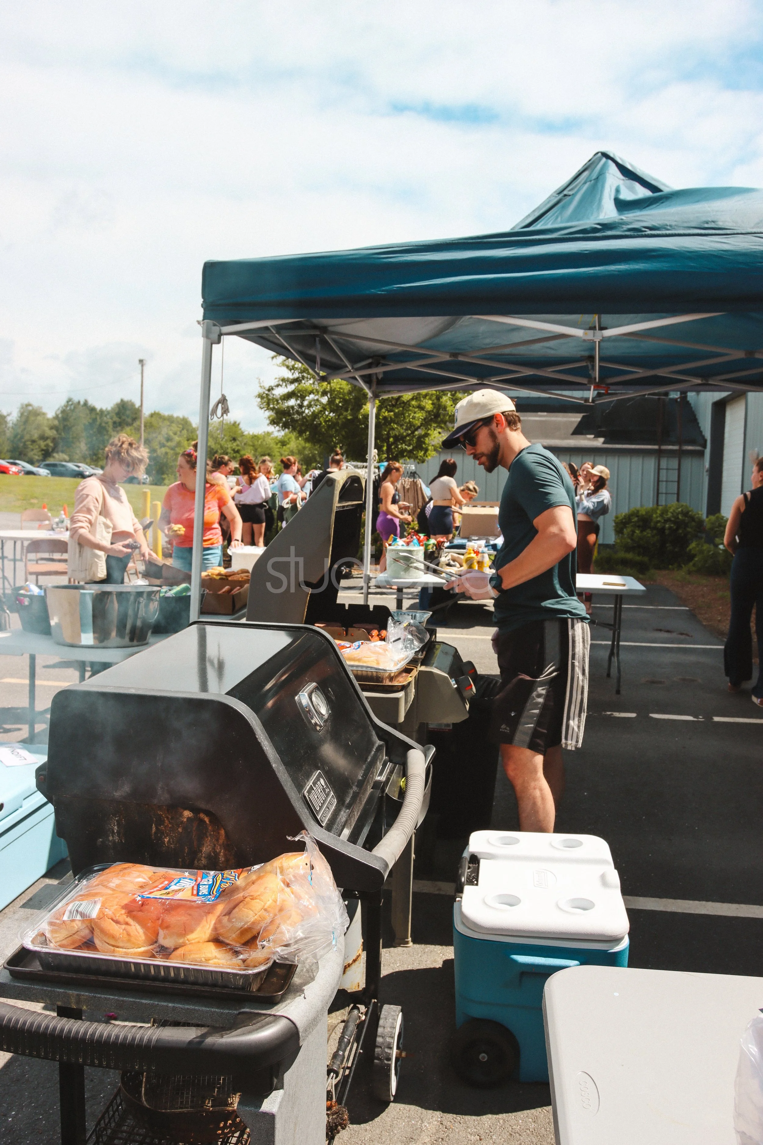 studio-one-parkinglotparty-17.jpg