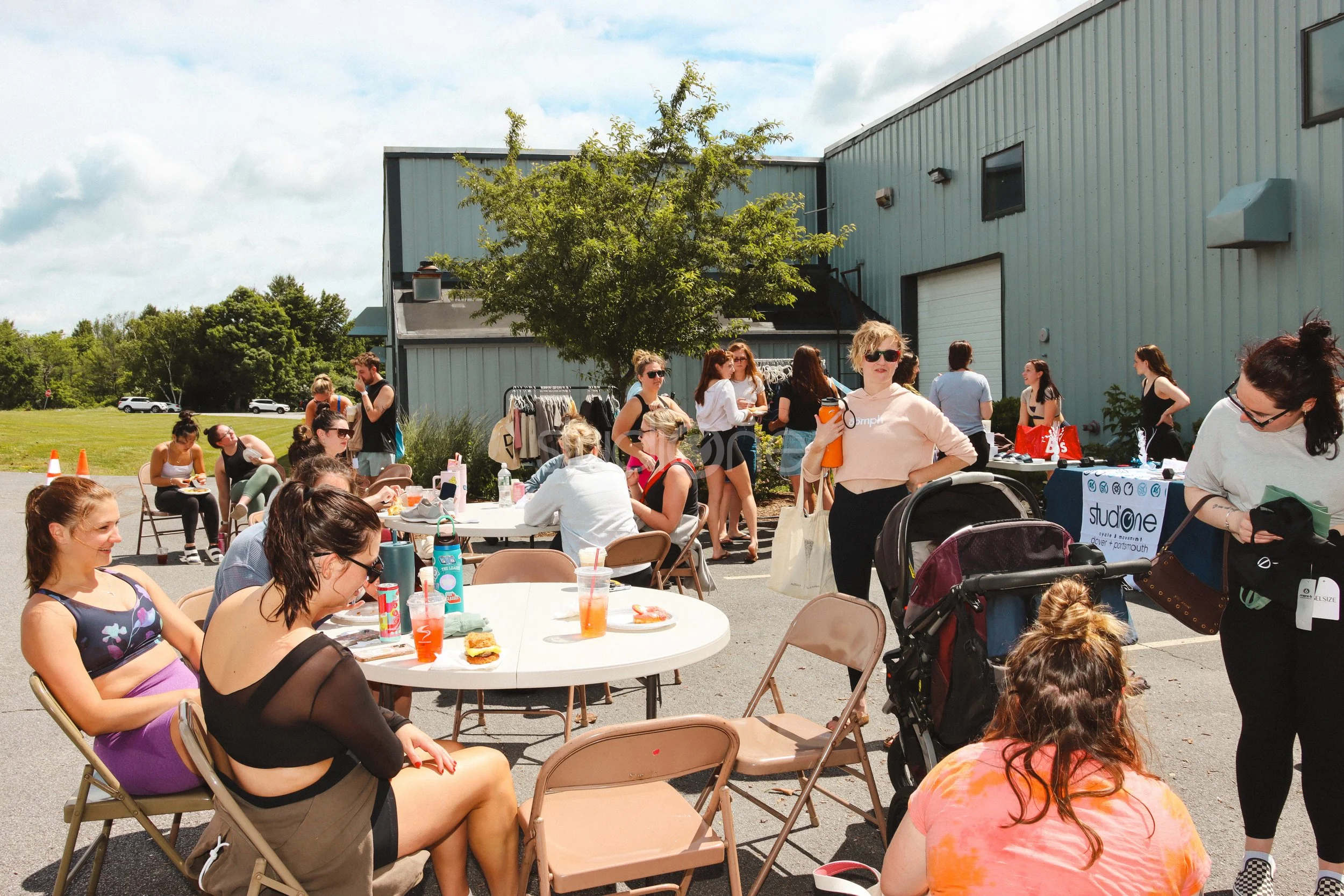 studio-one-parkinglotparty-28.jpg