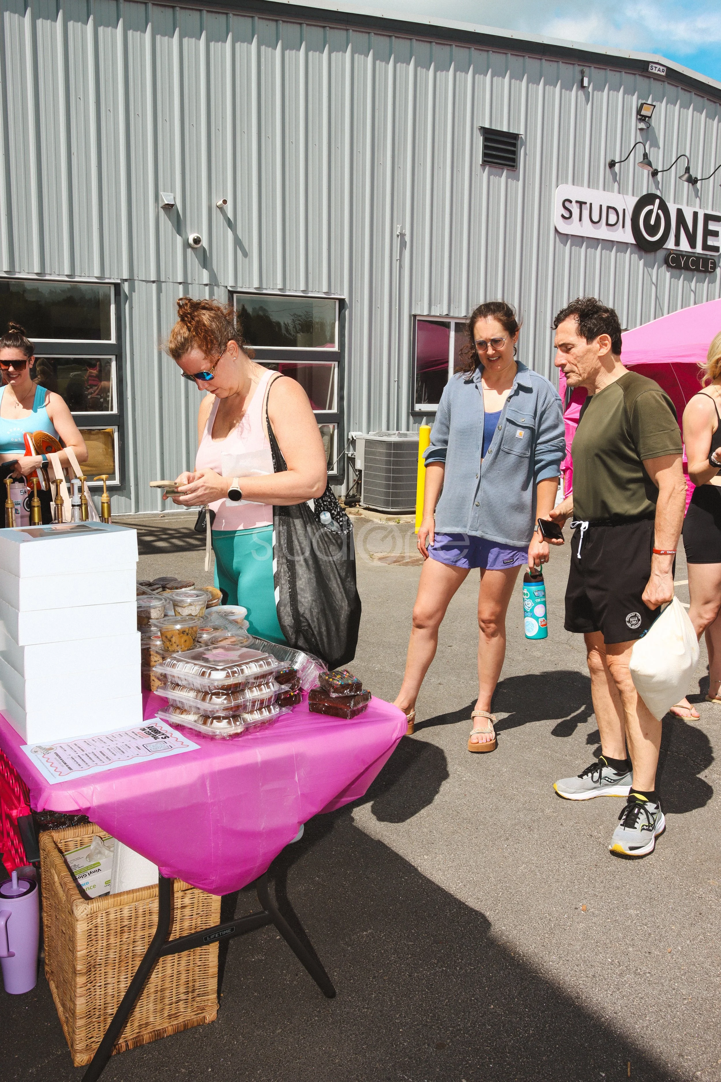 studio-one-parkinglotparty-16.jpg