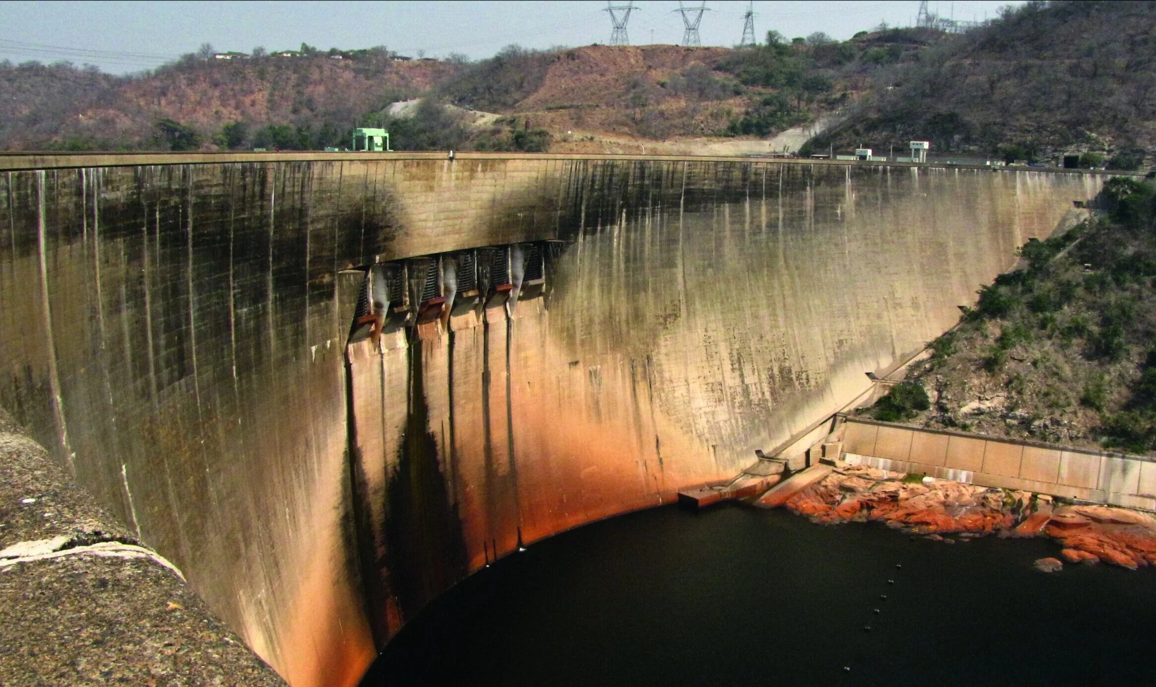 6.+kariba_dam.jpg