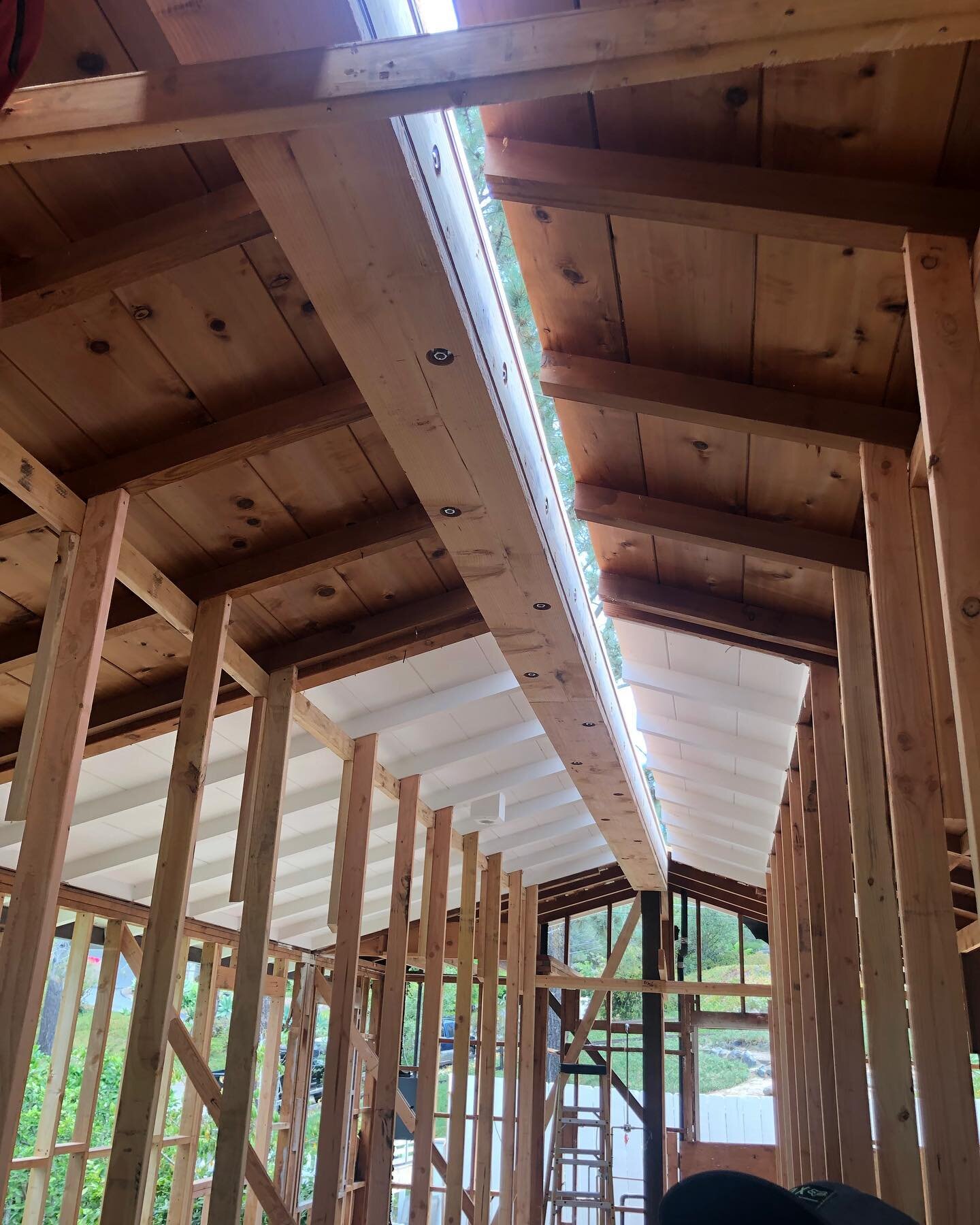 beamed in del mar 
-
-
-
-
-
-
-
-
-
-
-#beams #construction #architecture #dreamhouse #woodbeams #ranchosantafe #livingroom #modernhomes #modernhouse