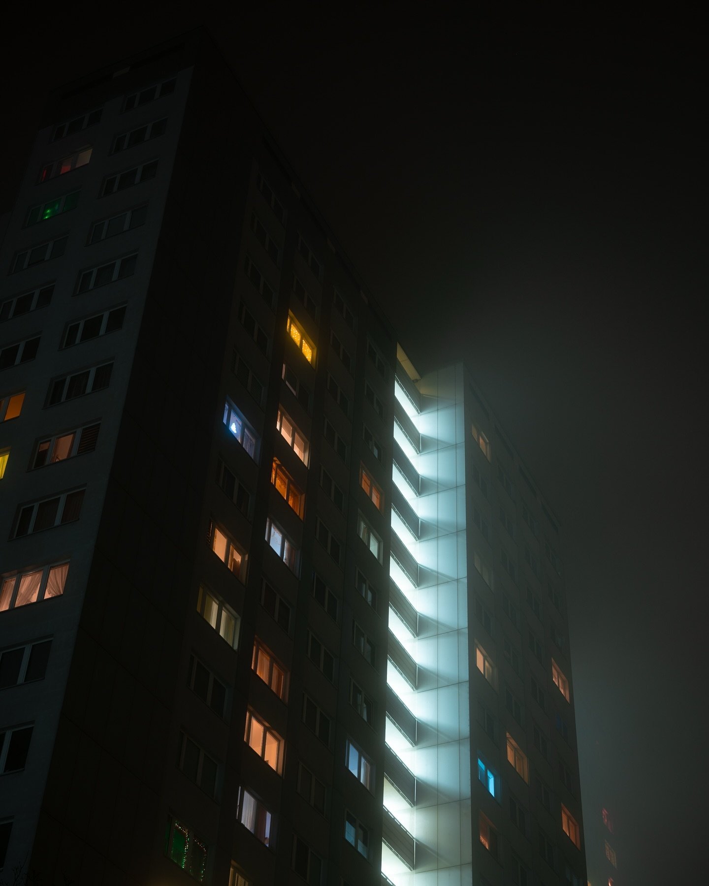 Another foggy night between the years, guess where!