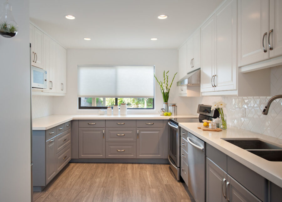 two tone kitchen cabinets 1.jpeg