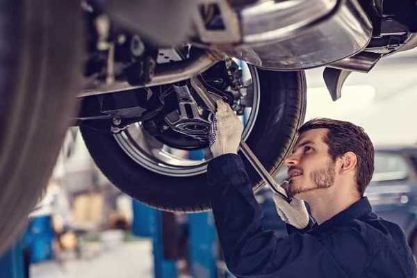 Vehicle service and maintenance