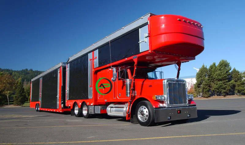 Enclosed vehicle transport truck