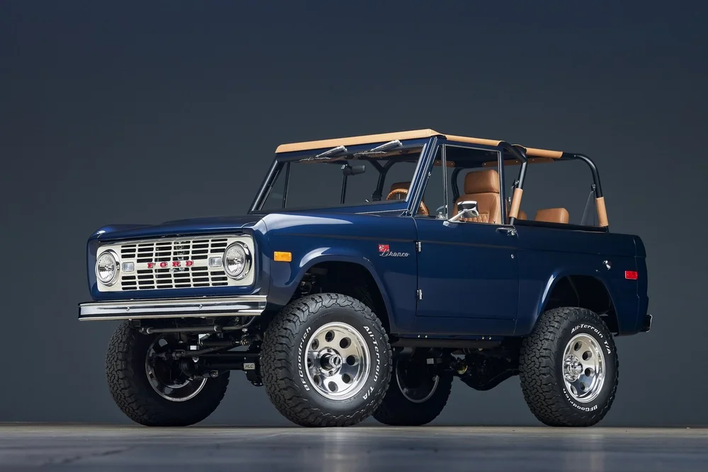 Aston Martin Midnight Blue Classic Bronco