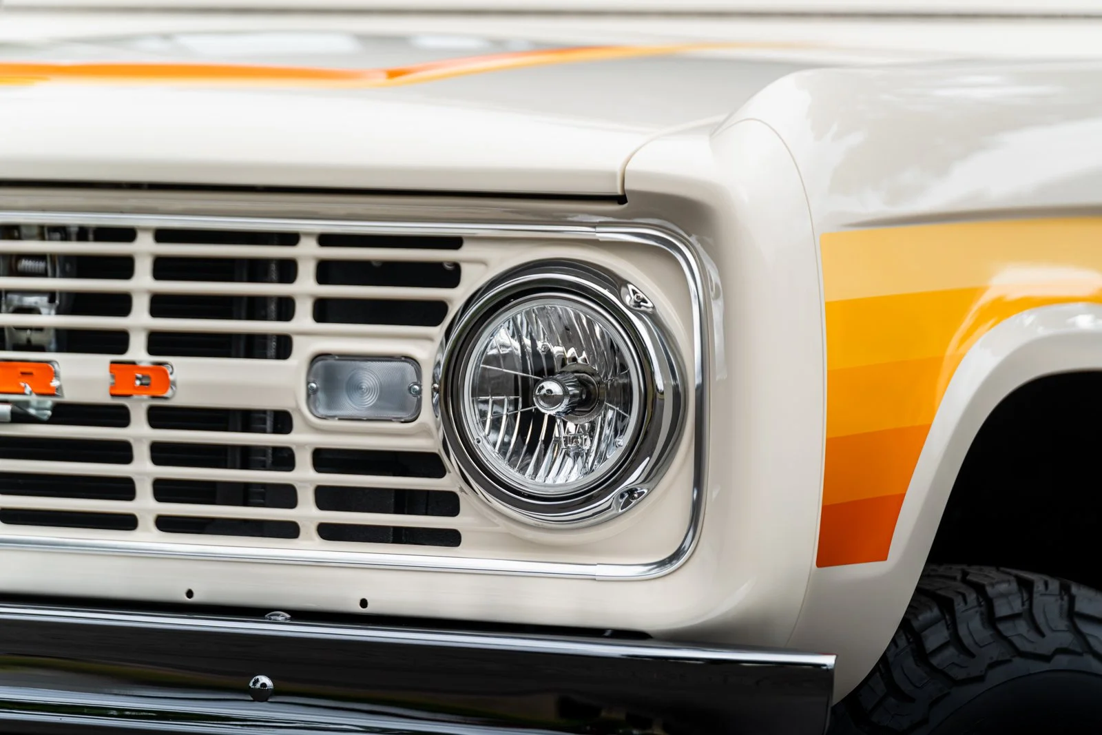 RETRO BRONCO SMALL-45.jpg