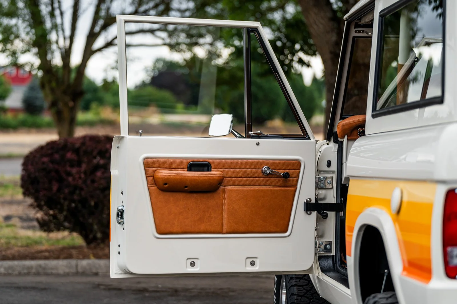 RETRO BRONCO SMALL-22.jpg
