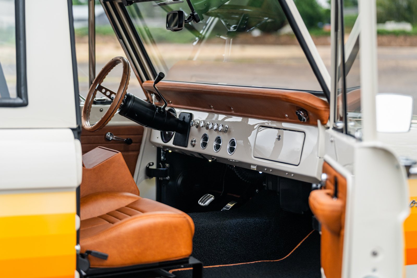 RETRO BRONCO SMALL-12.jpg