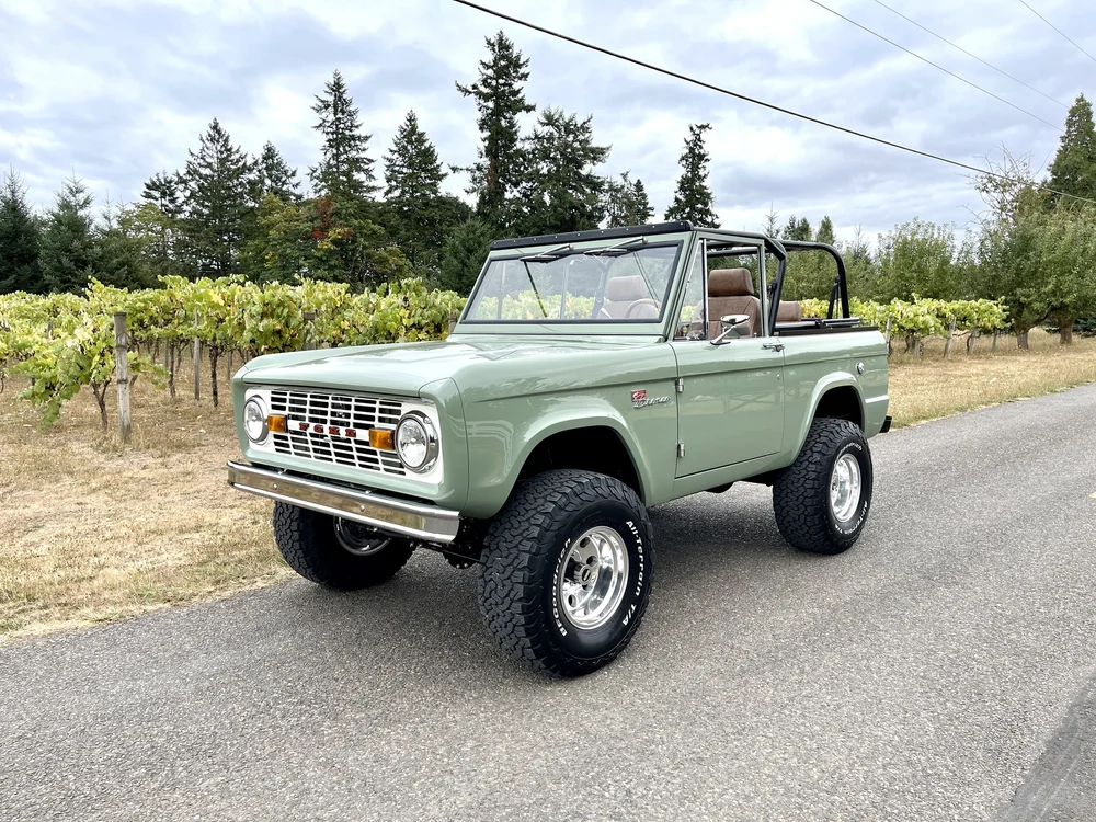 Classic Bronco with chrome trim