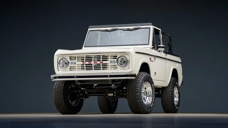 017-wimbledon-white--hlc-order-legacy--1976-ford-bronco-wimbledon-white.jpg