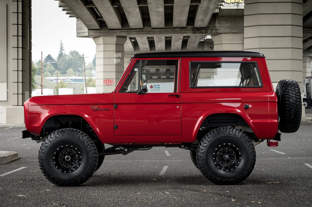 15x10 Fuel Revolver wheels with 35 inch tires