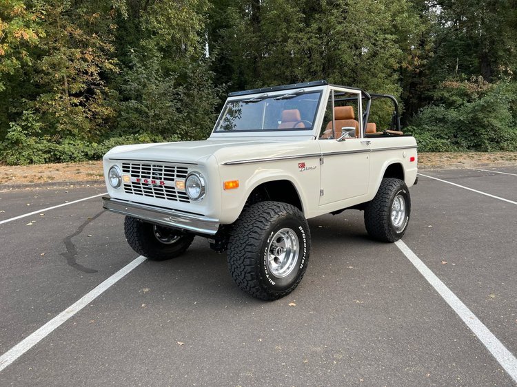 042-wimbledon-white--hlc-order-legacy--1969-ford-bronco-wimbledon-white.jpg