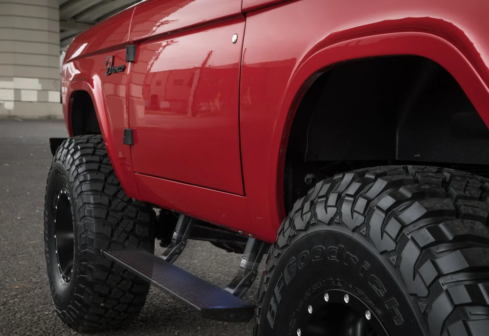 Classic Bronco power steps extended