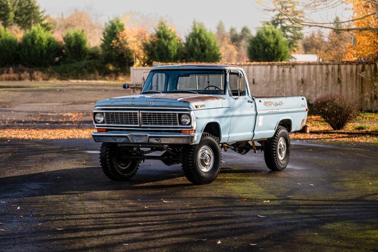 031-f-250-highboy--hlc-order-legacy--1970-ford-f250-skyblue.jpg