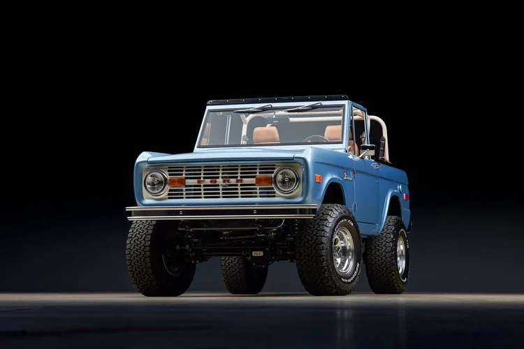 020-brittany-blue--hlc-order-legacy--1975-ford-bronco-brittany-blue.jpg