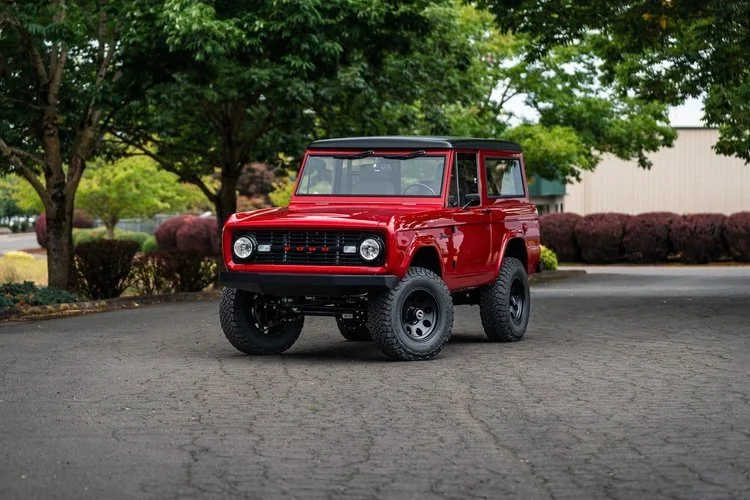 004-firenze-red-metallic--hlc-order-legacy--1975-ford-bronco-firenze.jpg