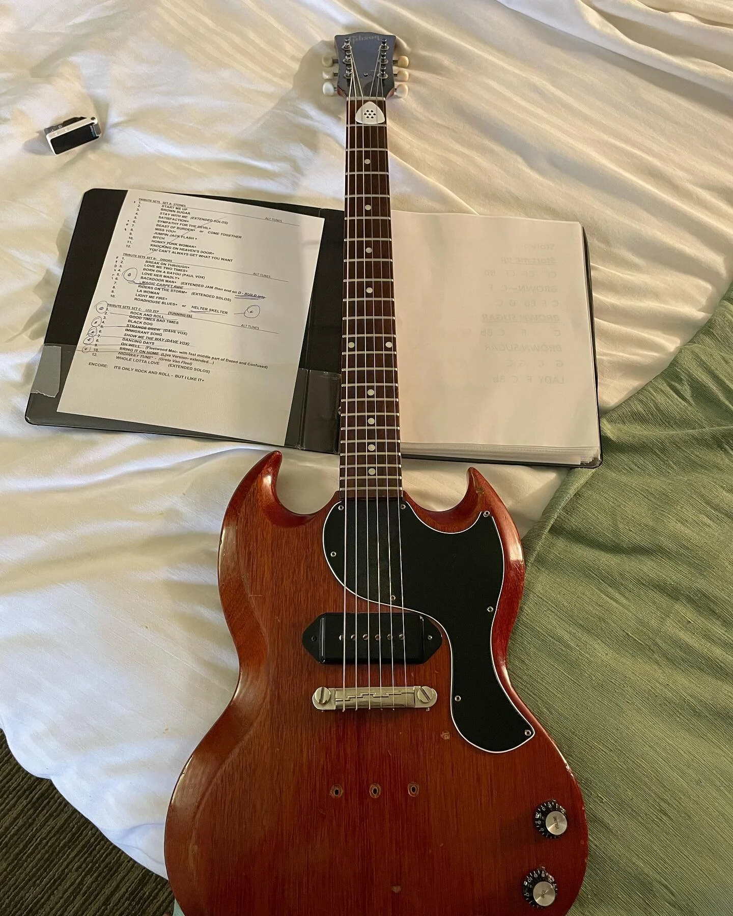 Work! 3x one hour sets tonight.  Got my baby with me. &lsquo;64 SG Junior 
.
.
.
#doors #ledzeppelintribute #ledzeppelin #livemusic #rollingstones #RockNRoll #fenderamps #gibson #lynncudemusician