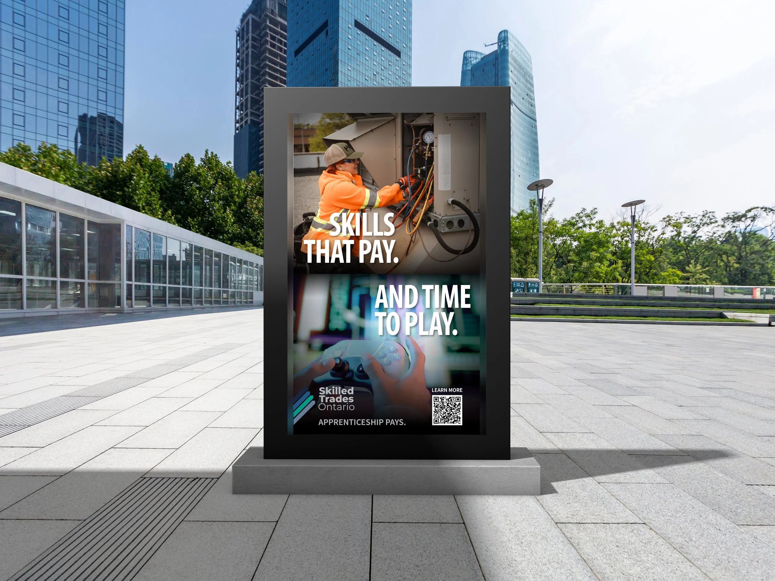 Free Outdoor Office Billboard Mockup For Advertisement.jpg