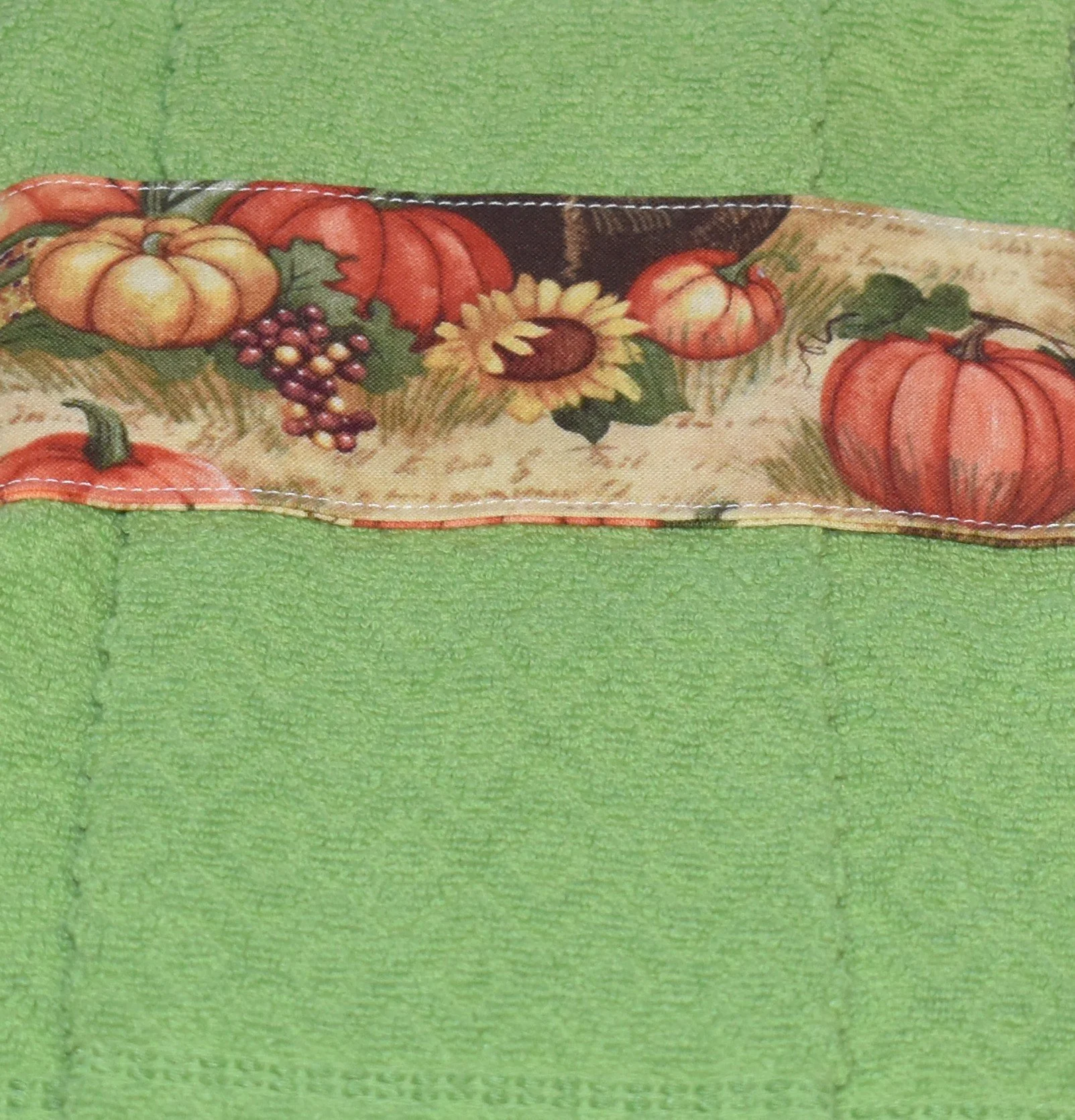 Hanging Towels with Center Band Featuring Pumpkins