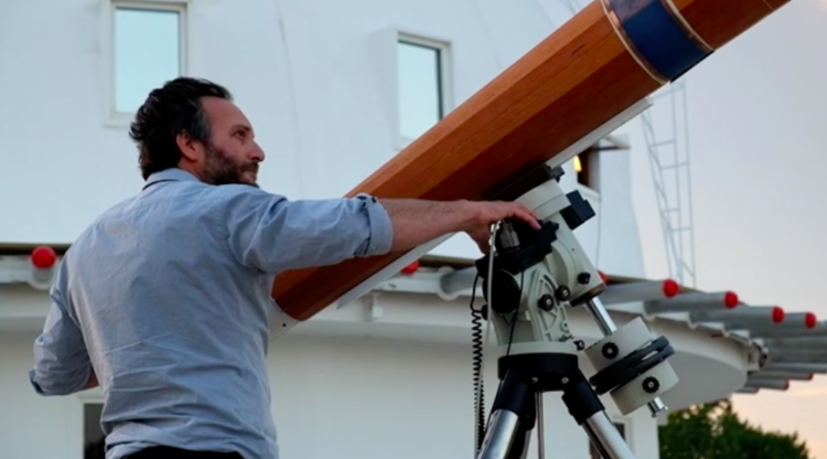                       

 
     The Sirens   is an exclusive sensory experience in Asteroseismology, taking place at the Integratron on March 1, 2018. Piloting the sonic journey will be special guest, Geologist (Animal Collective’s Brian Weitz).&nbsp;