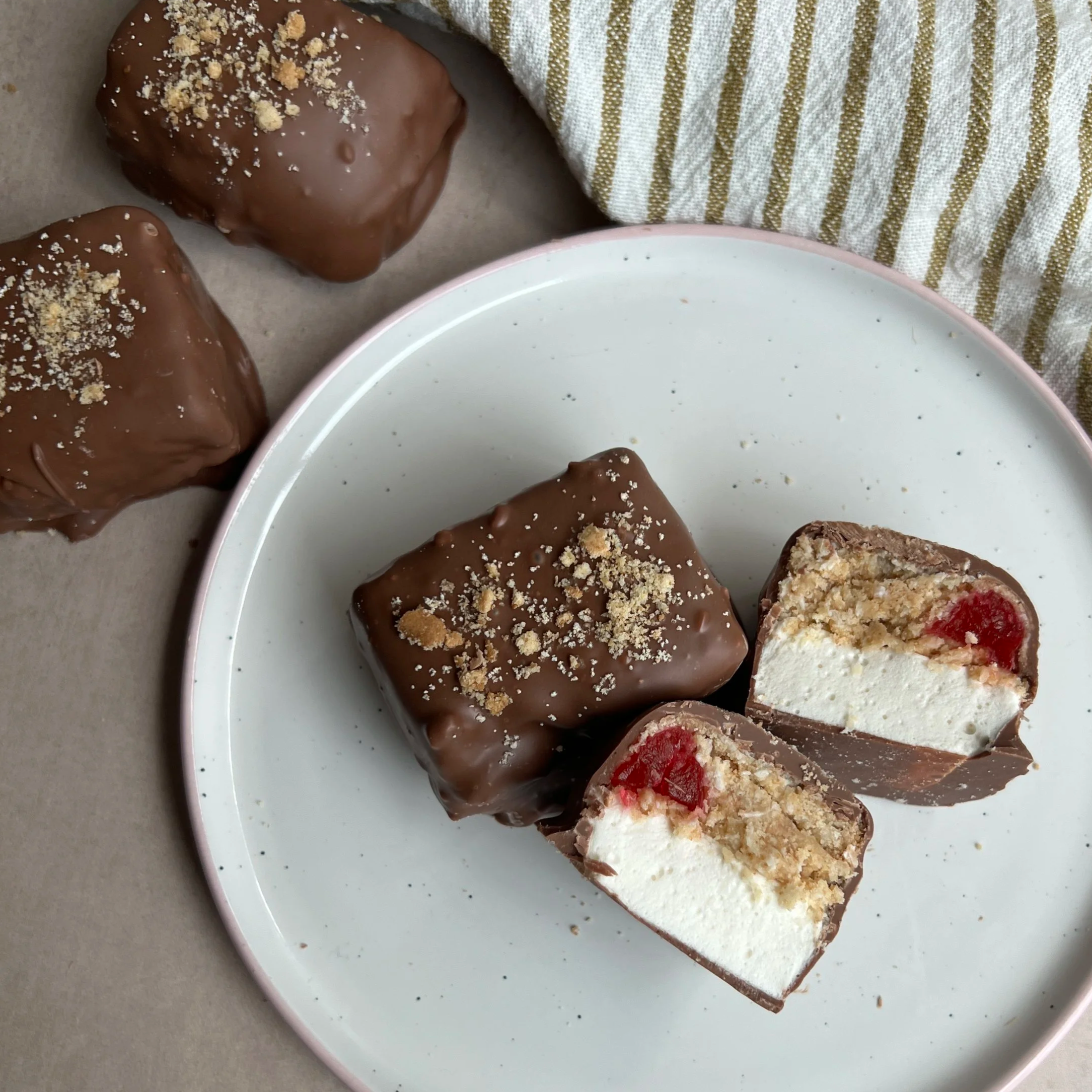 Chocolate Fifteens Mallow Bites