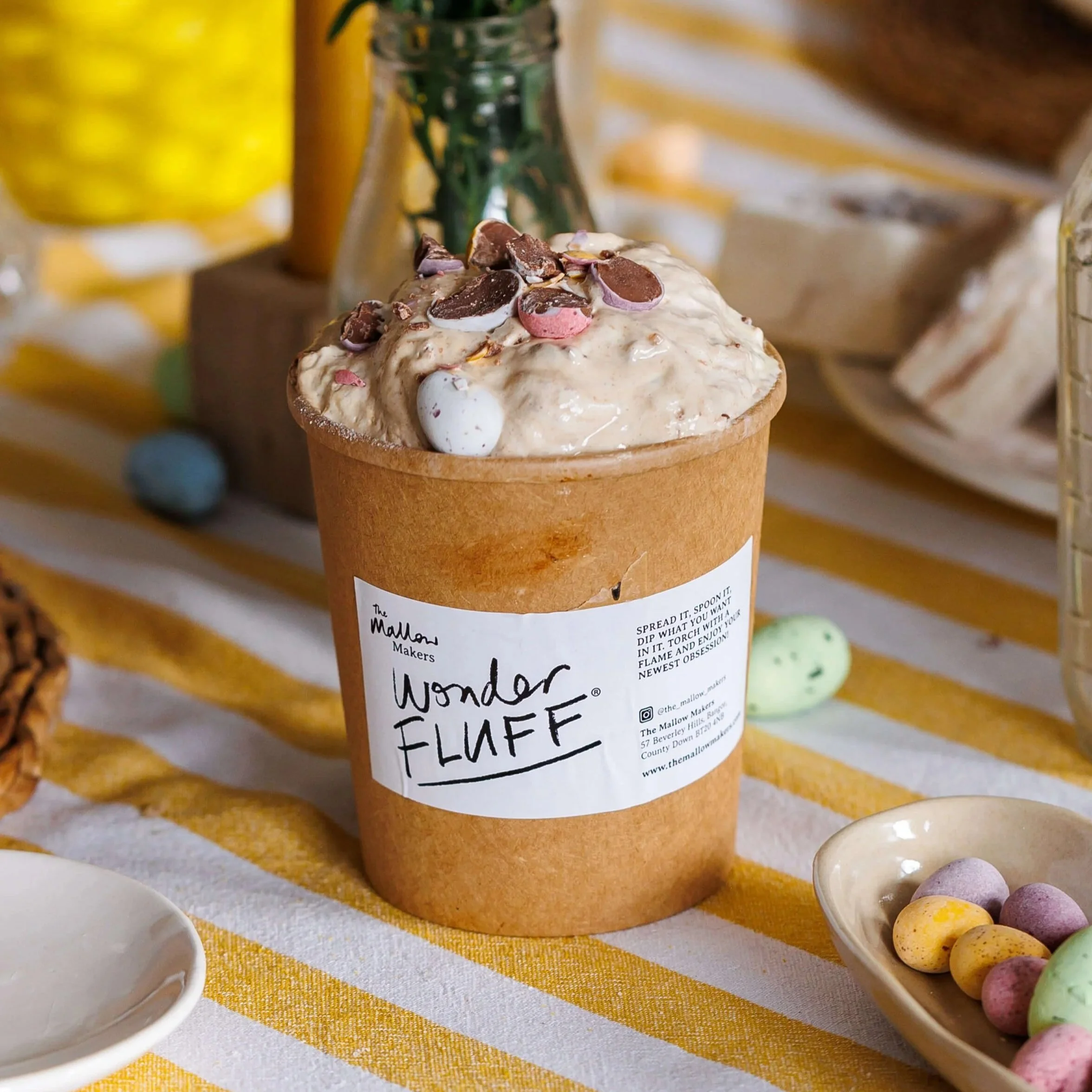 Mini Eggs Wonder Fluff - 100g Tub