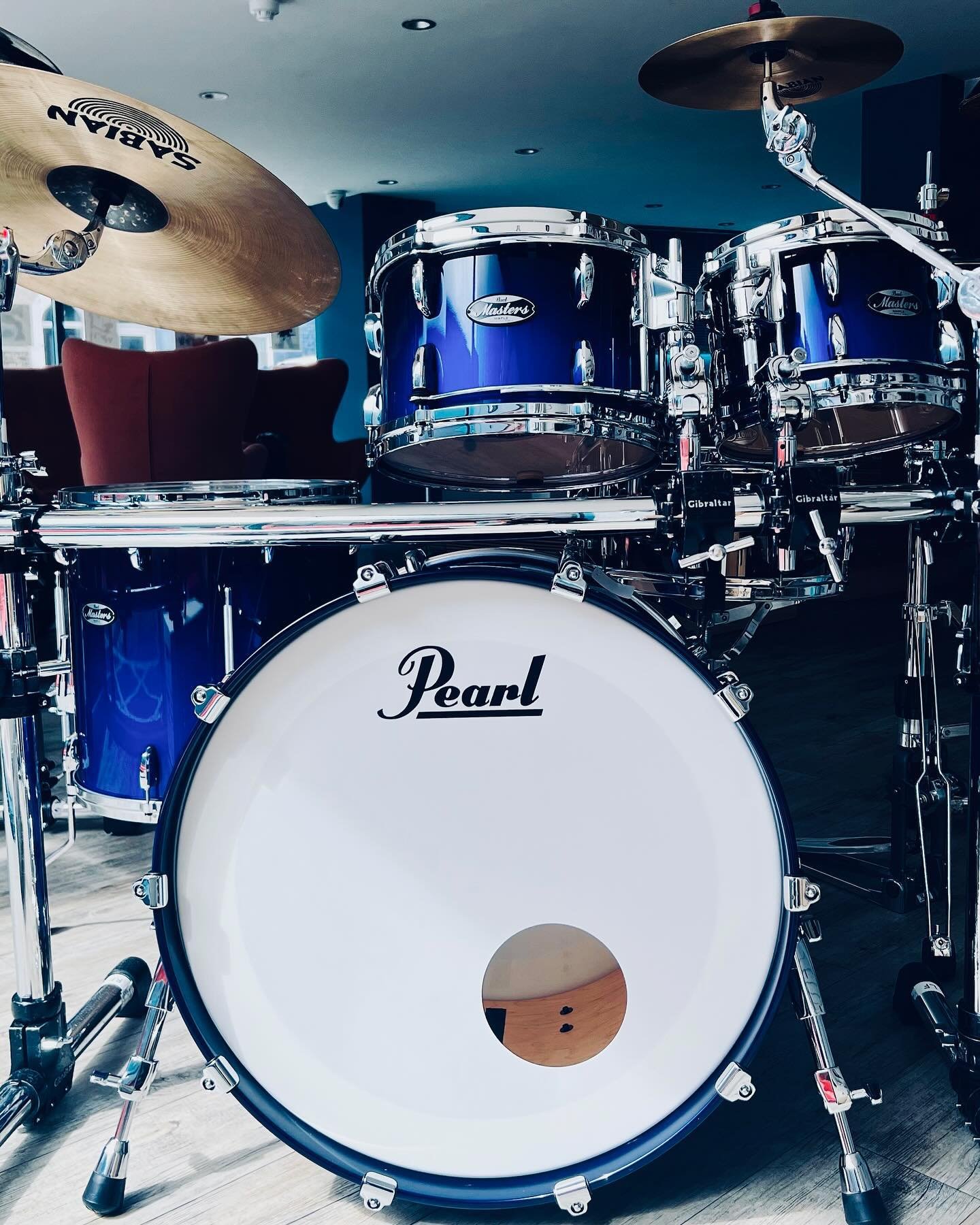 NEW ERA.

After having been with Tama for over 15 years it&rsquo;s now time to explore new possibilities.

I&rsquo;m thrilled to announce that I have now joined the Pearl Drums family.

Big thanks to Pearl and Sabian Europe who have both been very su