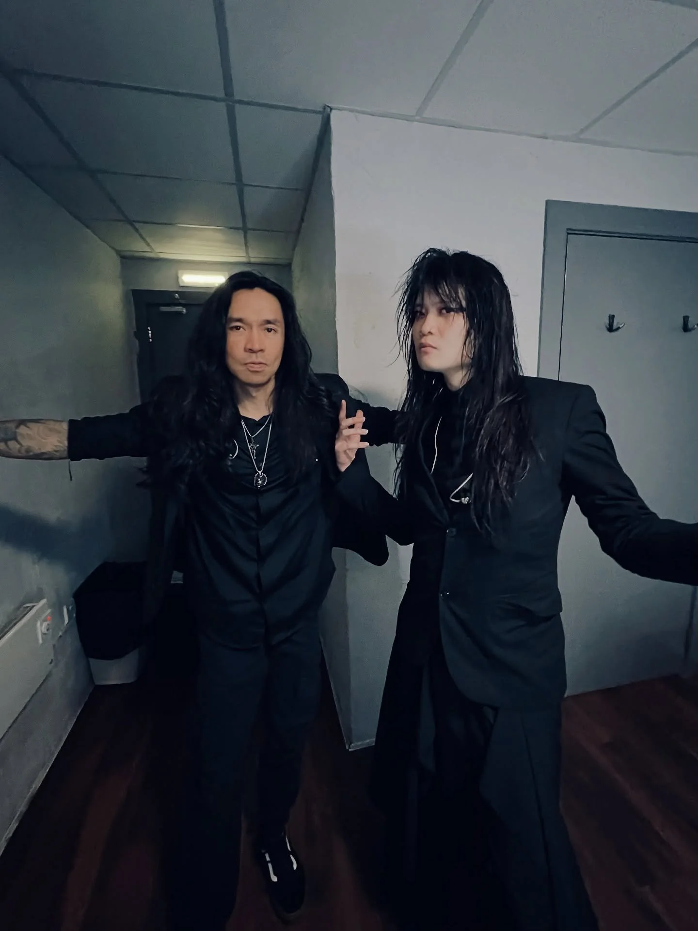 Wolverhampton done. 
Swansea tonight 
@espritdairofficial 

#drums #drummer #pearldrums #sabiancymbals #sabian #promark #evansdrumheads #protectionracket

📸 @charliemindart