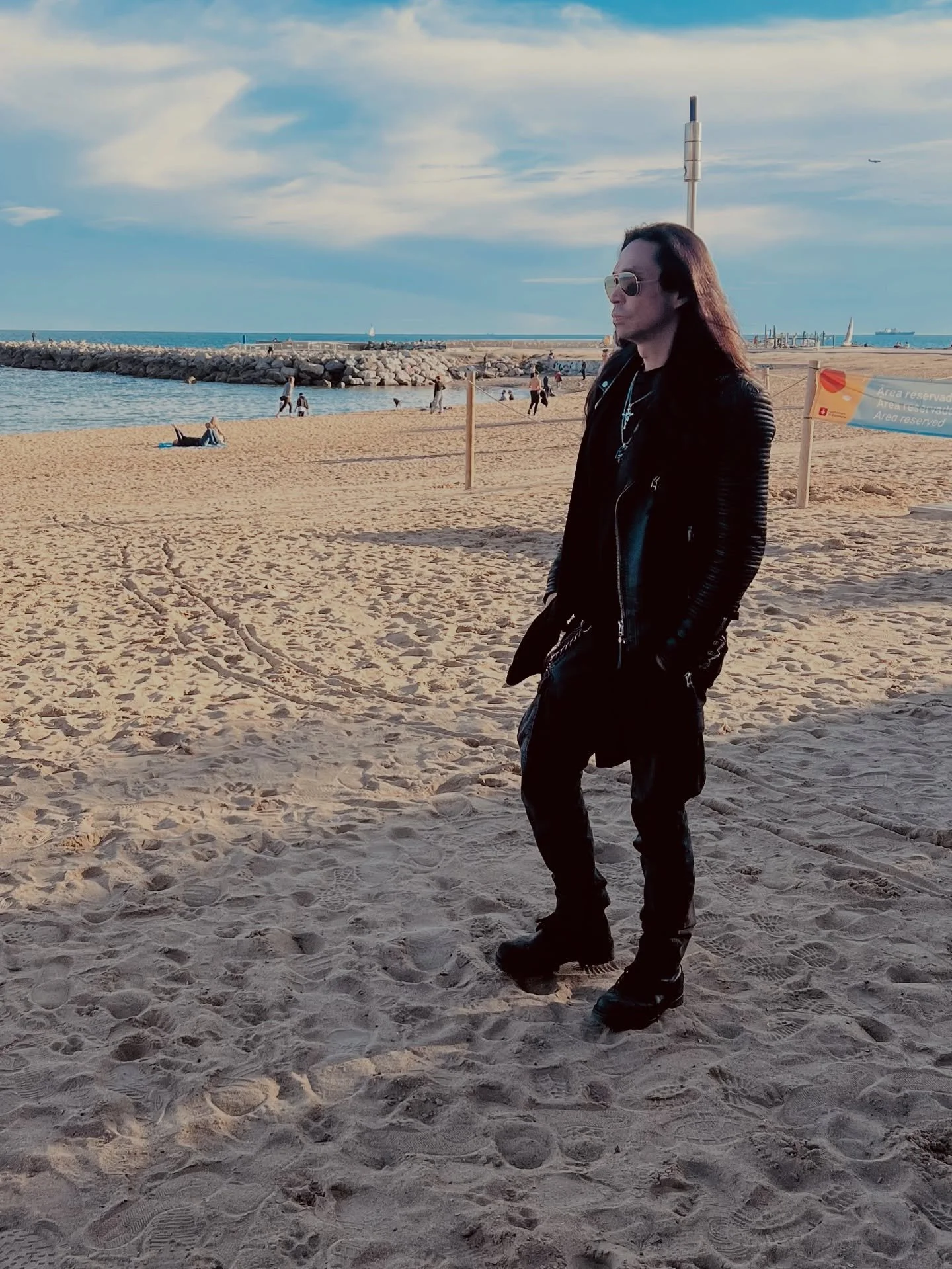 So, Barcelona was fun.

#drummer #tour #barcelona @espritdairofficial