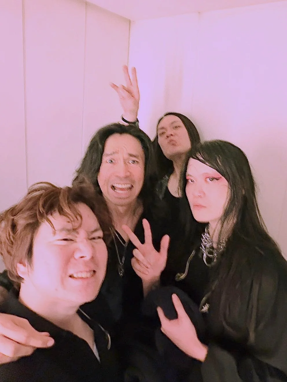 Ireland shows 
@espritdairofficial 

#tour #ireland

Thanks @phil_able