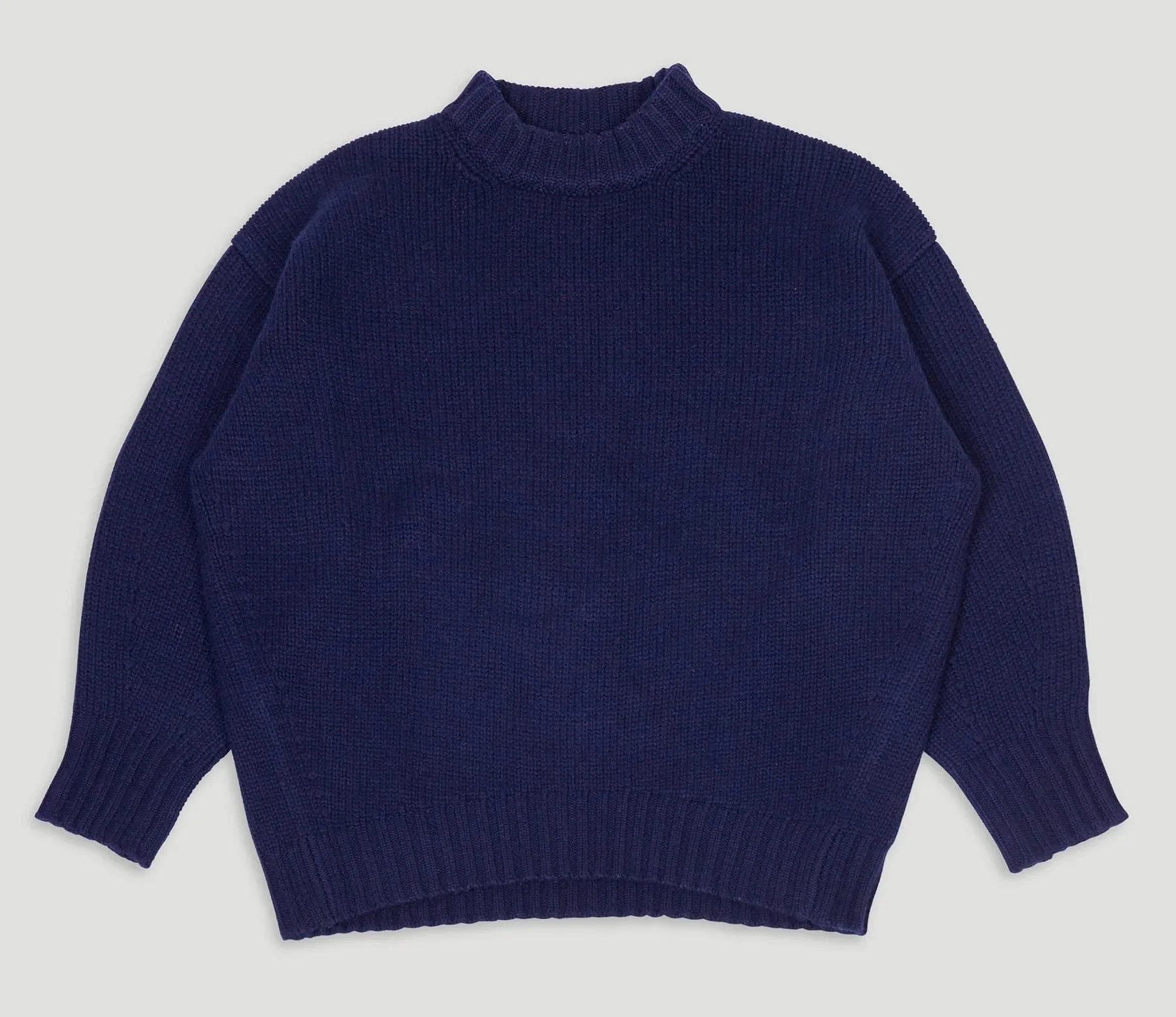 AW-25-33-TAPER-SLEEVE-CREW-_-7-PLY-CASHMERE-_-COLOR-INKWELL-_-CIF-%25EF%25BF%25BD-256.jpg