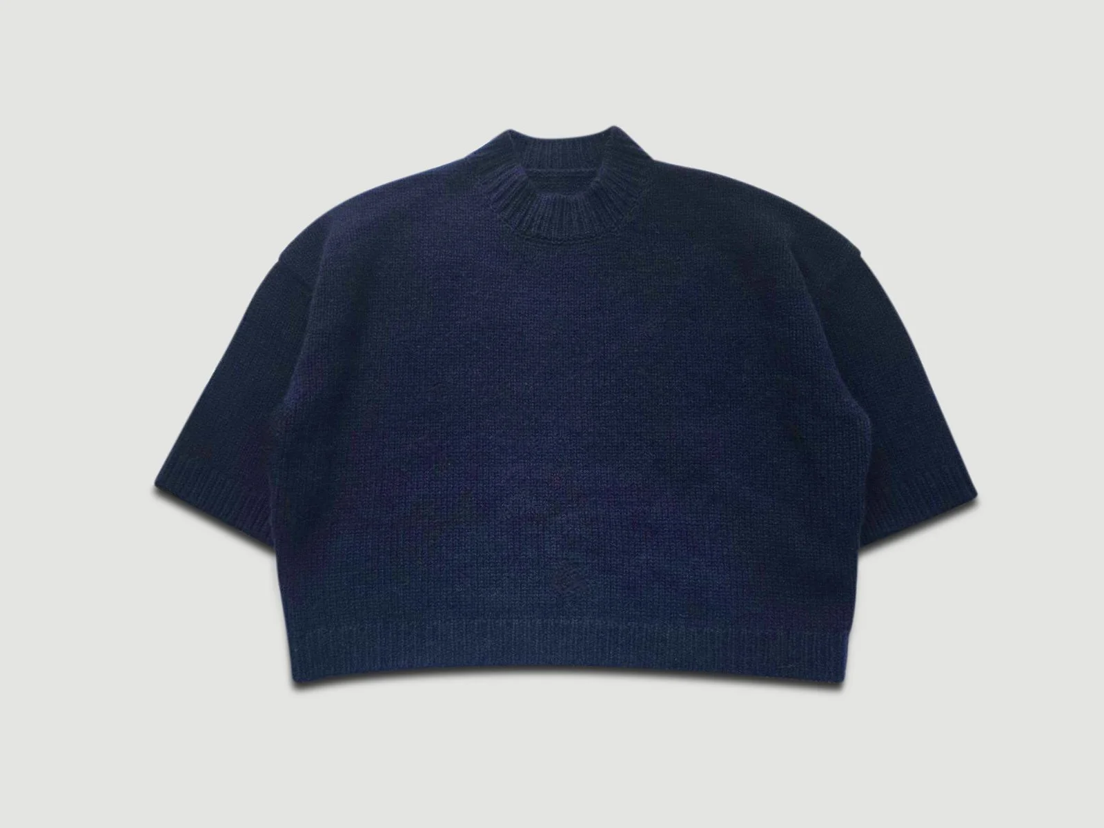 SS 26 40   CROPPED 3:4 SLEEVE -INKWELL .jpg