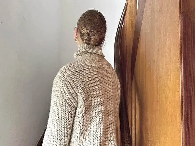  f / w  2 3 

