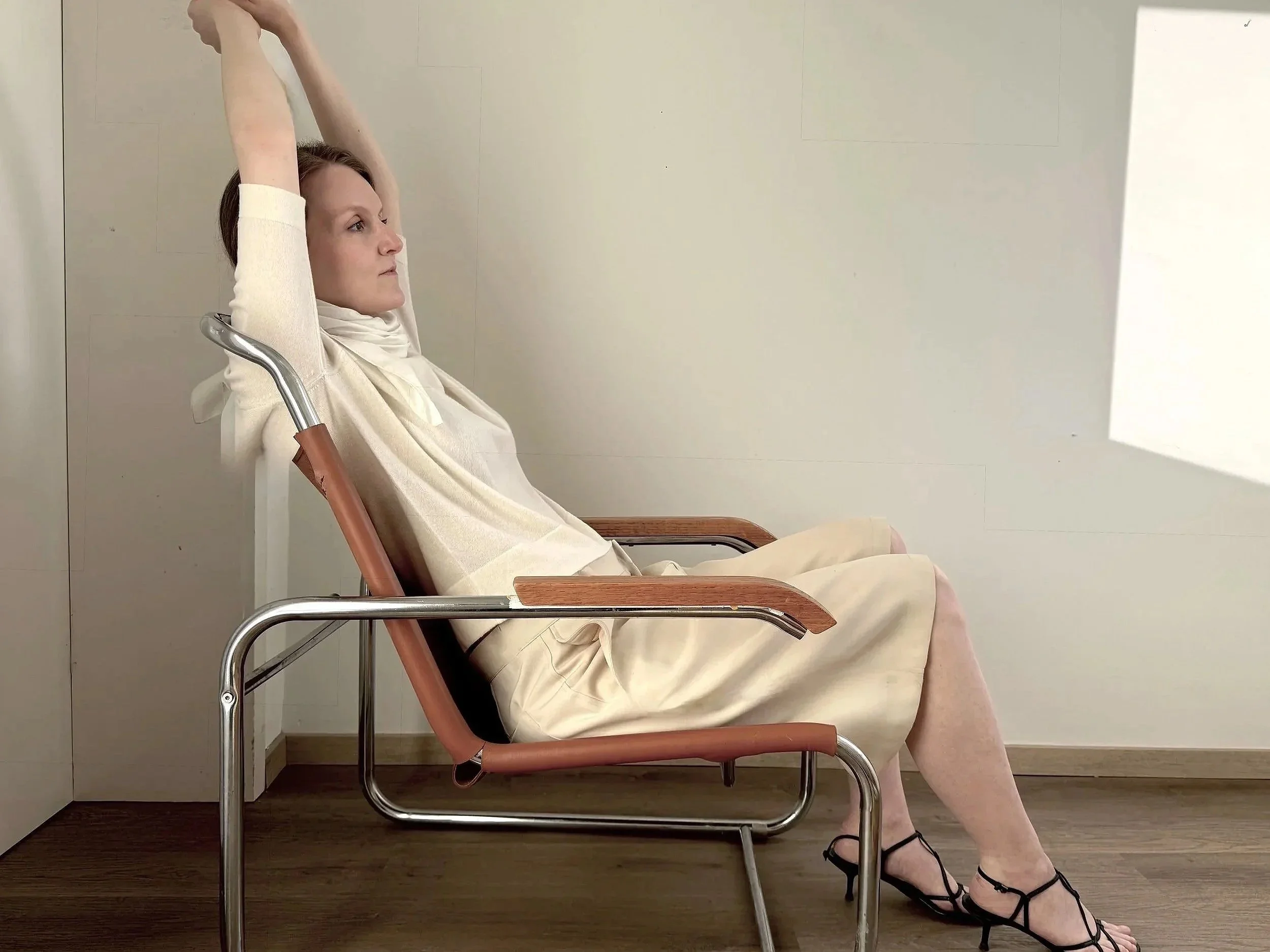 s / s 2 7 