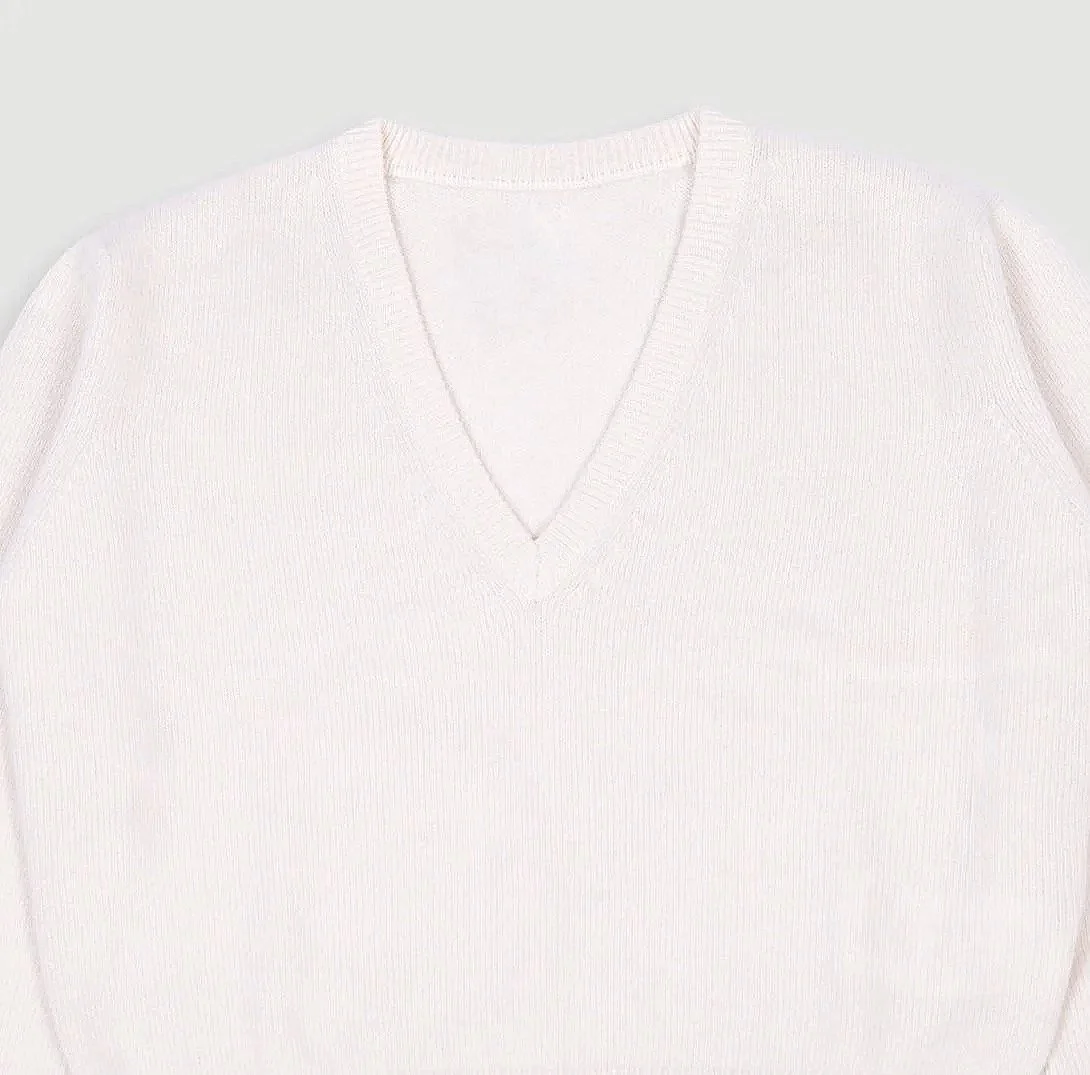 AW-25-24-LIGHT-CROPPED-V-NECK-_-2-PLY-CASHMERE-_-COLOR-ECOPAPER-_-CIF-%25EF%25BF%25BD111.00-_-EU-135-E.jpg