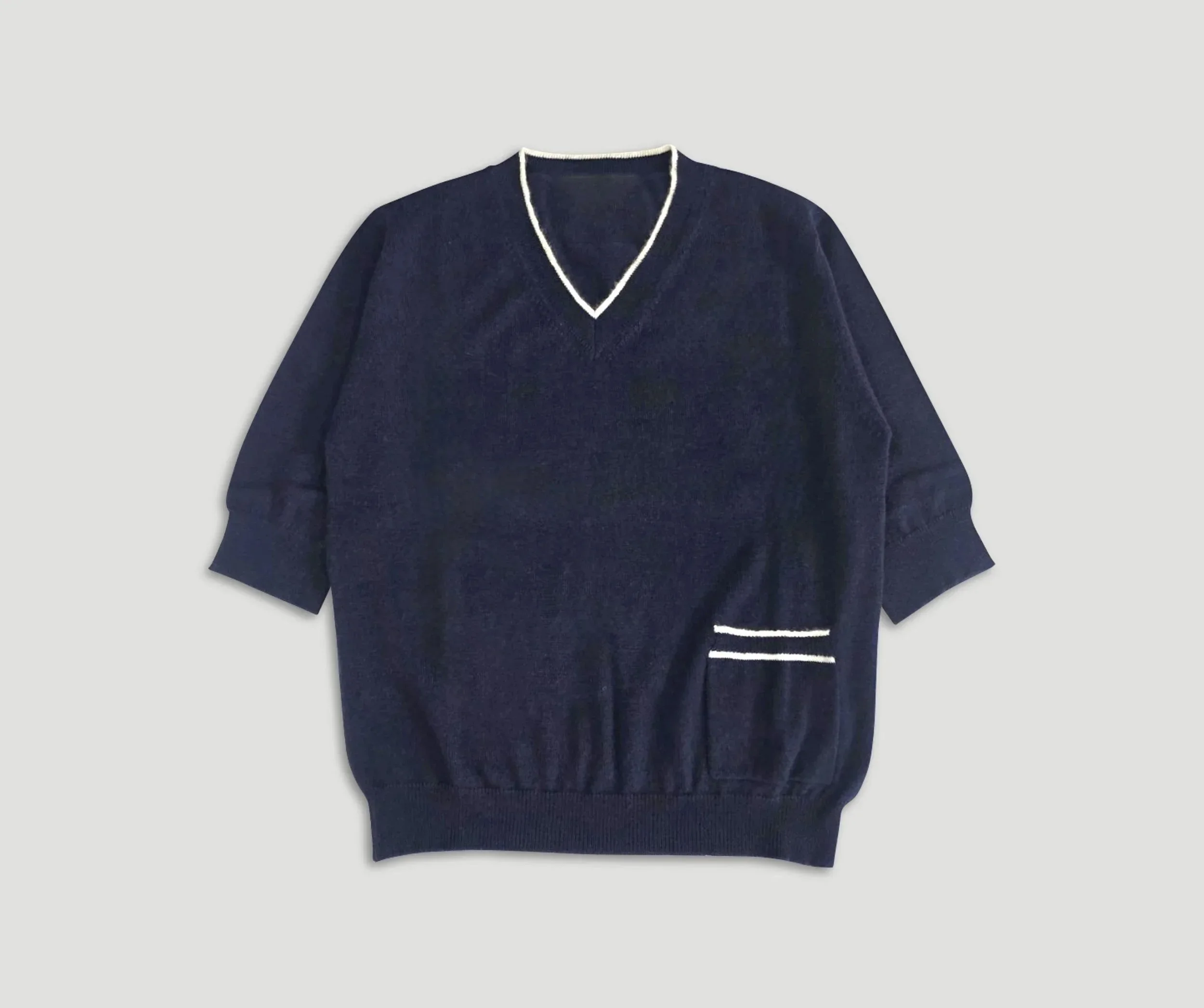 V NECK POCKET